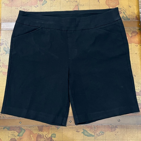 Just My Size Women's XL Black Pull-On Stretch Bermuda Shorts With Pockets - Picture 1 of 10